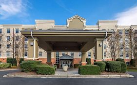 Holiday Inn Express & Suites Huntersville Birkdale